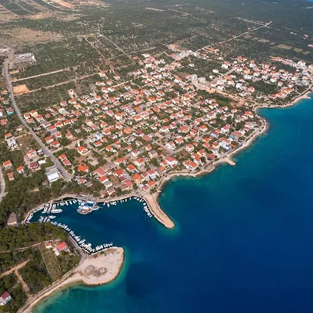 Apartman With A Parking Space Mandre, Pag - 16499 Kolan