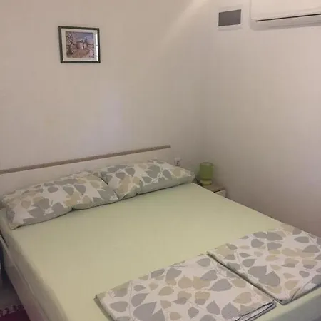 Apartman With A Parking Space Mandre, Pag - 16499 Kolan